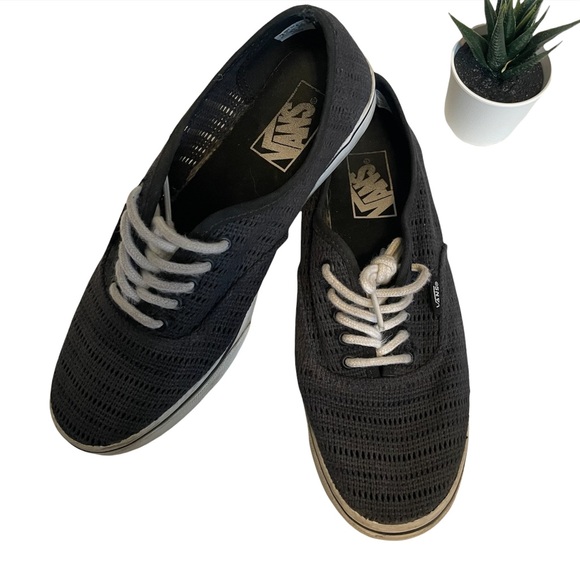 Vans Off The Wall Black Sneakers - Picture 1 of 6
